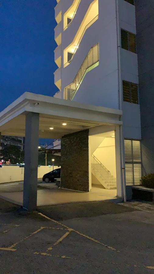 Apartament Tr Penang House For Large Family Getaways Bayan Lepas Zewnętrze zdjęcie